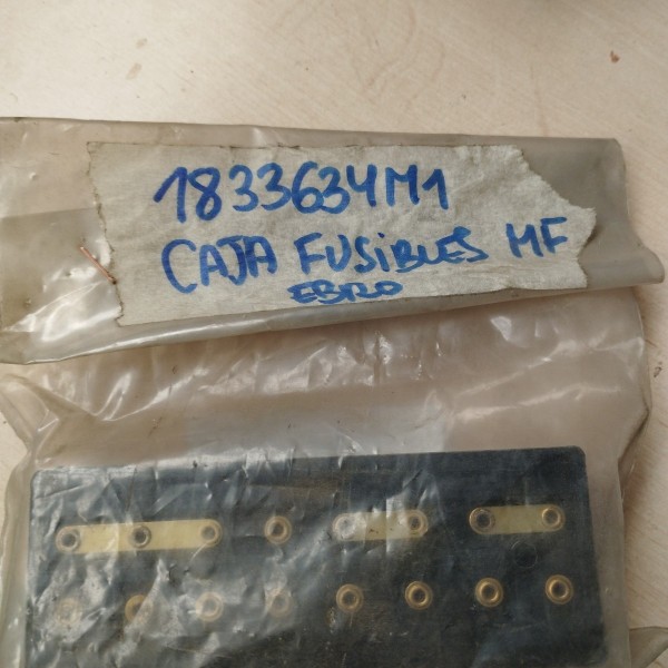 1833634M1 CAJA FUSIBLES