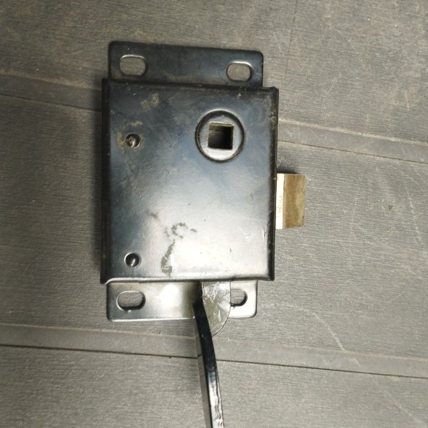 0406NI CERRADURA