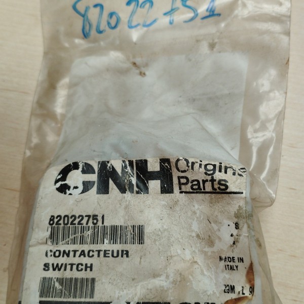 82022751 CONTACTOR