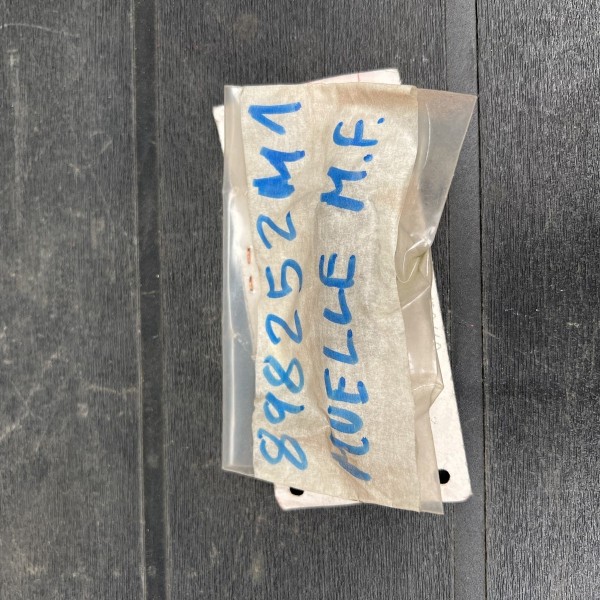 898252M1 MUELLE