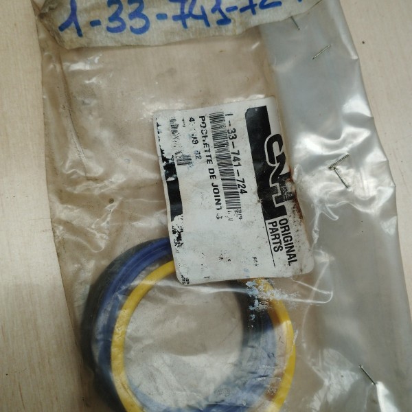 1-33-741-724 JUEGO DE JUNTAS - KIT REPARACION