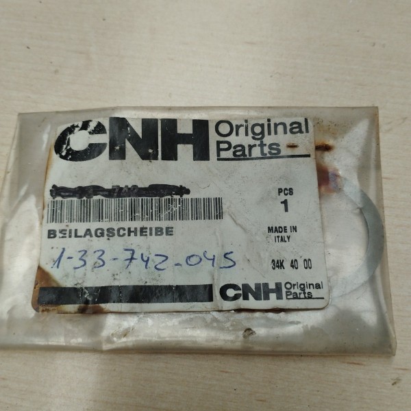1-33-742-045 ANILLO