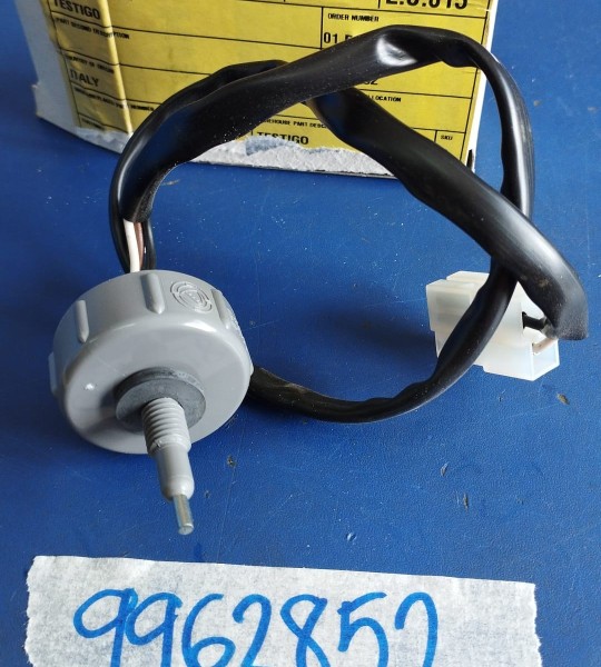 9962852 TESTIGO
