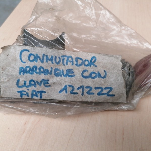 121222 CONMUTADOR DE ARRANQUE CON LLAVE